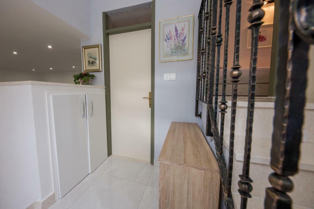 Apartments Mateo Trogir Ngoại thất bức ảnh