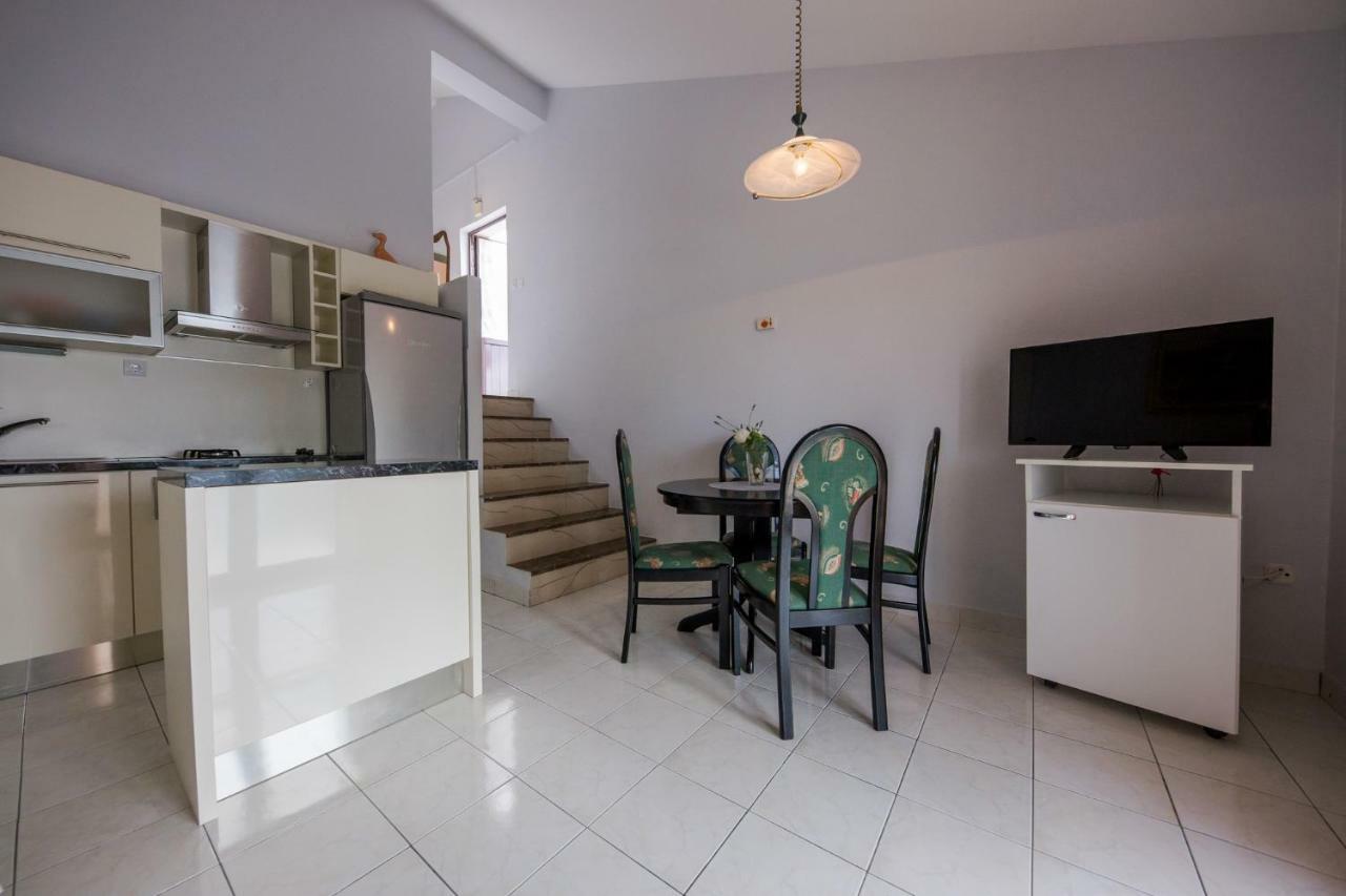 Apartments Mateo Trogir Ngoại thất bức ảnh