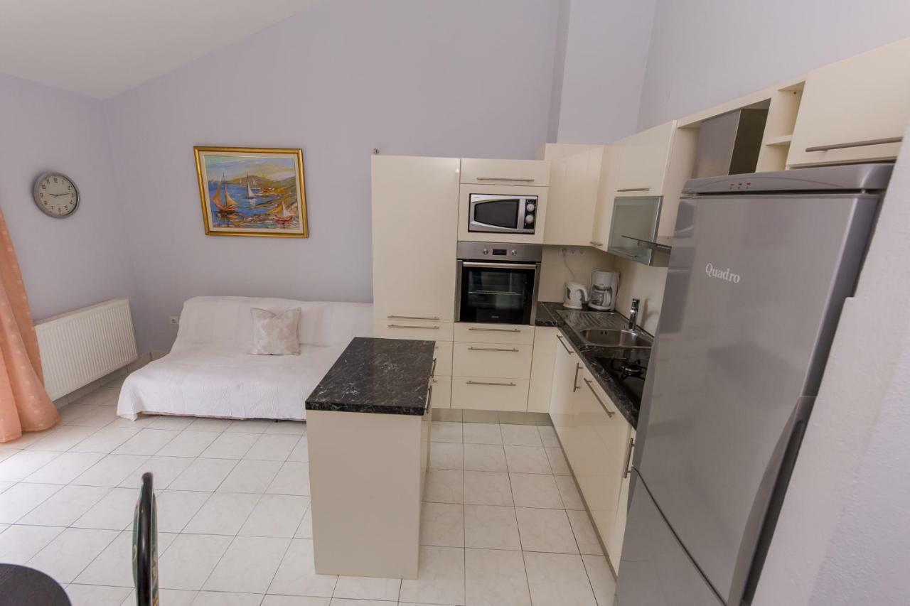 Apartments Mateo Trogir Ngoại thất bức ảnh