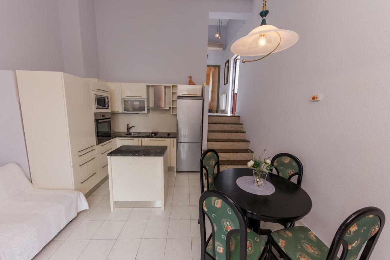Apartments Mateo Trogir Ngoại thất bức ảnh