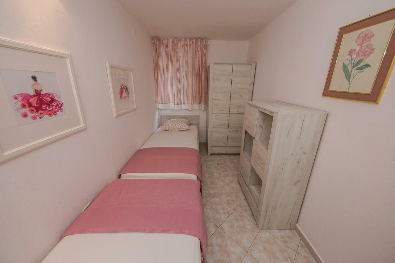 Apartments Mateo Trogir Ngoại thất bức ảnh